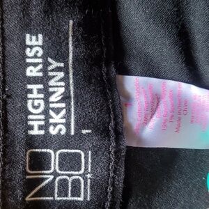 No boundaries high rise black skinny jeans